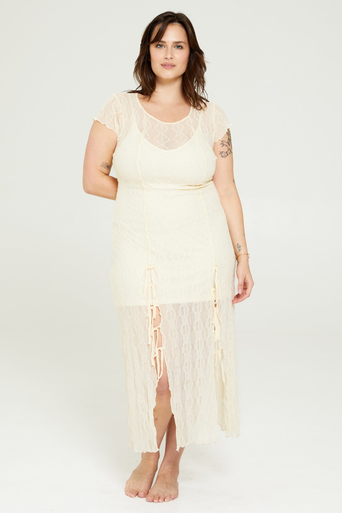 Mariposa Lace Midi Dress with Lining